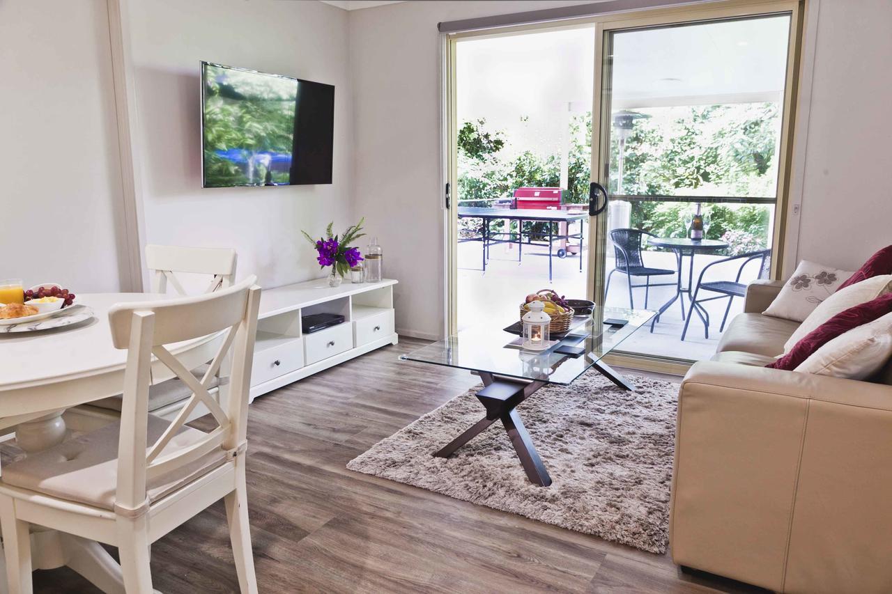 Shasta Place Apartment ภูเขาแทมโบรีน ภายนอก รูปภาพ